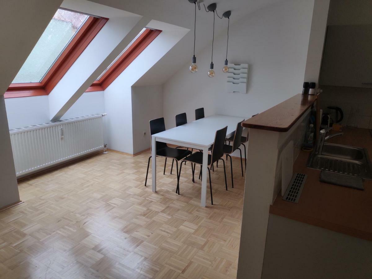 Flataid Apartment Obere Bahnstrasse - Grazer Messe Eksteriør bilde